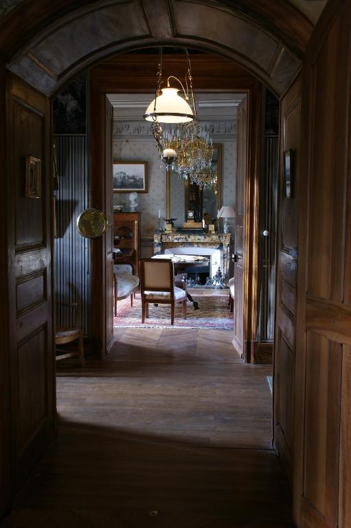 Chateau Des Martinanches Saint-Dier-d'Auvergne Bagian luar foto