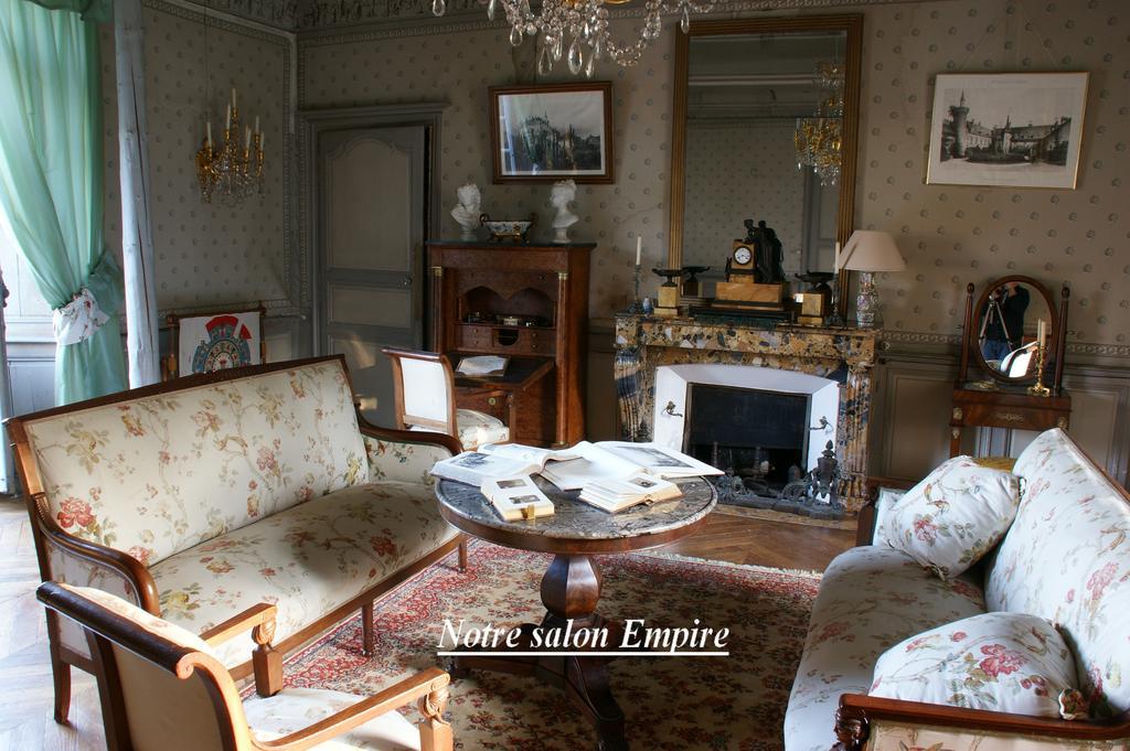 Chateau Des Martinanches Saint-Dier-d'Auvergne Bagian luar foto